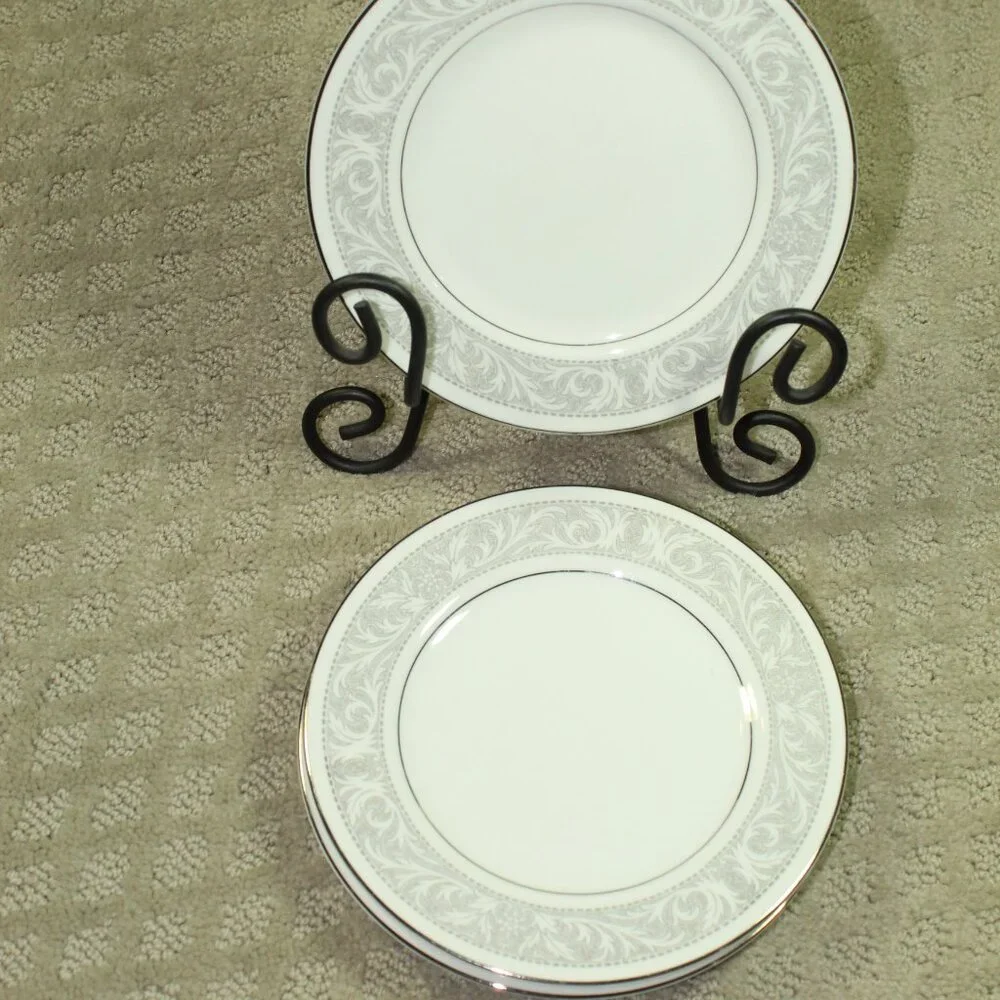 Set of 4 Imperial China W Dalton 5671 Whitney Silver and Grey 6.5